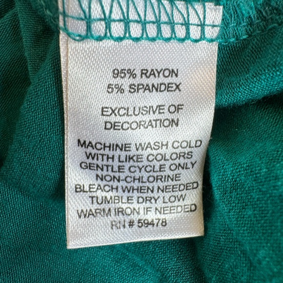 Cynthia Rowley Top. - Picture 5 of 5